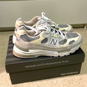 New Balance 992 beige/gray US 11.5M